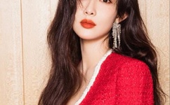 扯开衣服两只小兔子跳出来是